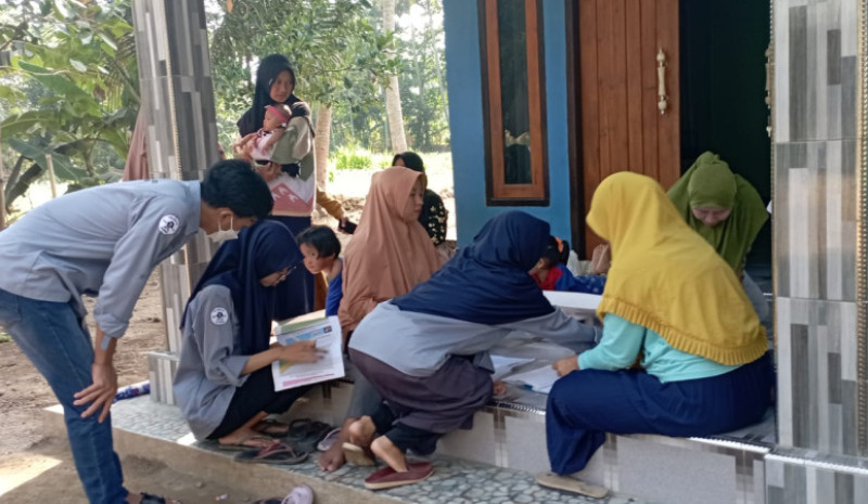 POSYANDU DI DUSUN EYAT MAYANG INDUK BERSAMA MAHASISWA KKN TEMATIK UNDIKMA