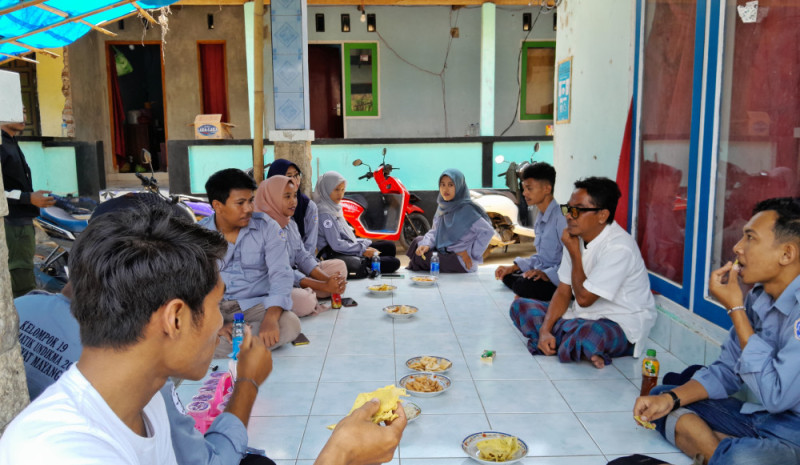 KUNJUNGAN SERTA SILATURAHMI MAHASISWA KKN UNDIKMA KE SETIAP DUSUN